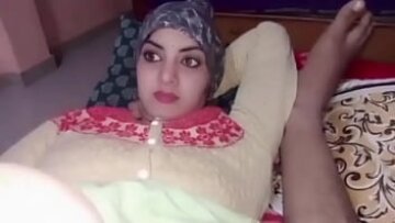Tasister indian fierbinte prins dormind pentru sex greu și creampie